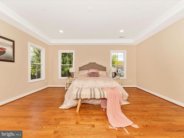 8700 MELWOOD RD, Bethesda, MD 20817