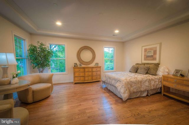8700 MELWOOD RD, Bethesda, MD 20817