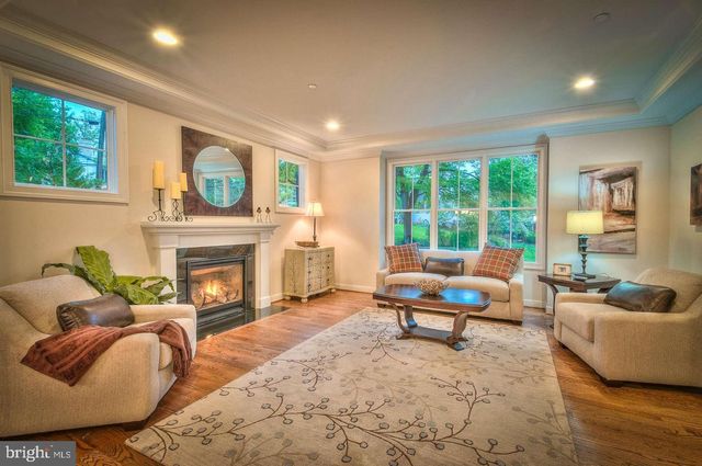 8700 MELWOOD RD, Bethesda, MD 20817
