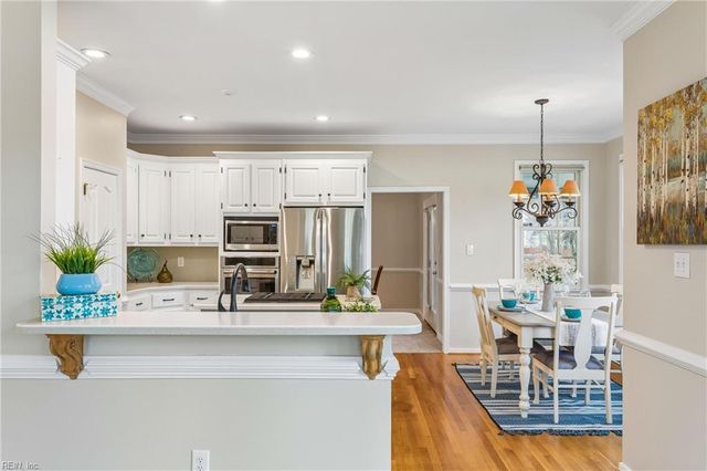 305 Hollingsworth CT, Yorktown, VA 23693