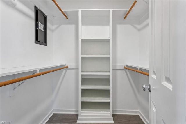 305 Hollingsworth CT, Yorktown, VA 23693