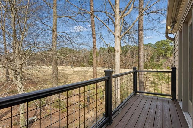 305 Hollingsworth CT, Yorktown, VA 23693