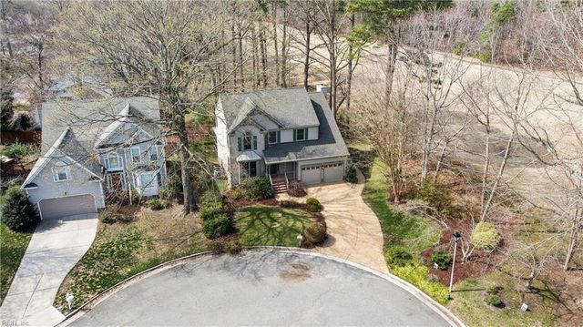 305 Hollingsworth CT, Yorktown, VA 23693