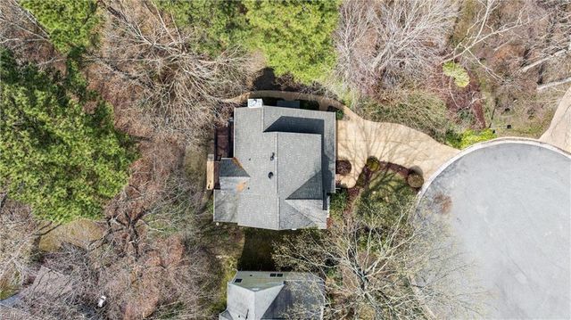 305 Hollingsworth CT, Yorktown, VA 23693