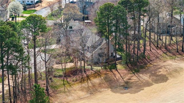 305 Hollingsworth CT, Yorktown, VA 23693