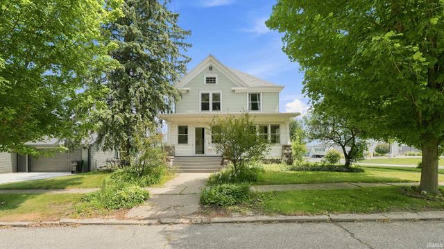 221 S Poplar Street, Lagrange, IN 46761