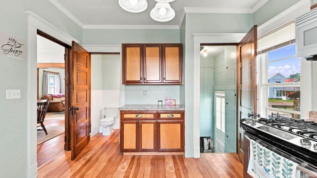 221 S Poplar Street, Lagrange, IN 46761