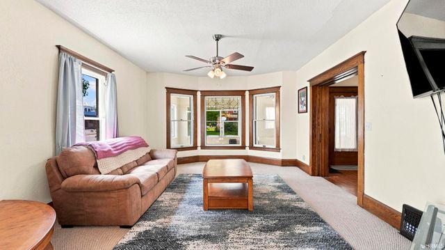 221 S Poplar Street, Lagrange, IN 46761