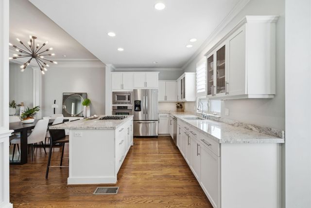 4915 Chenevert Street, Houston, TX 77004