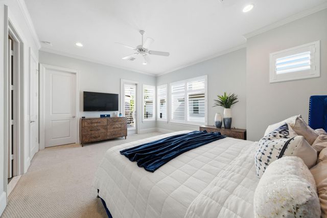 4915 Chenevert Street, Houston, TX 77004