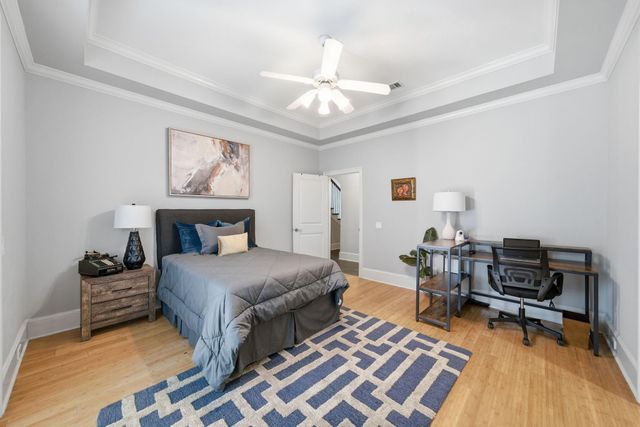 4915 Chenevert Street, Houston, TX 77004