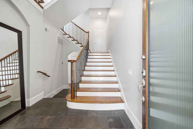 4915 Chenevert Street, Houston, TX 77004