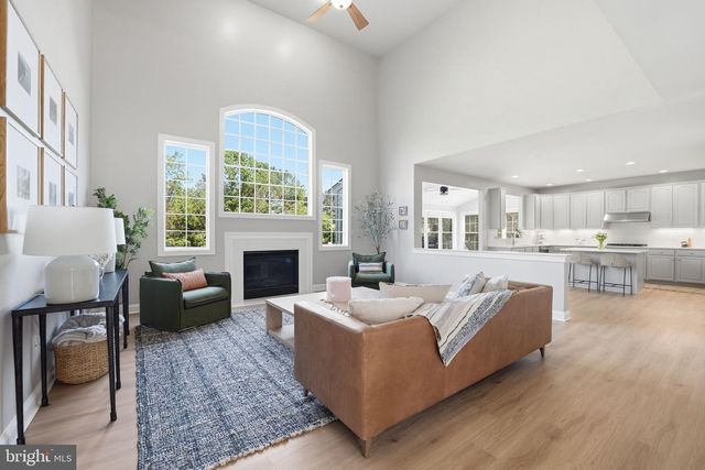 15137 GOLF VIEW DR, Haymarket, VA 20169