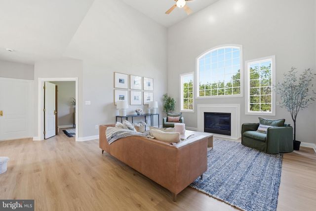 15137 GOLF VIEW DR, Haymarket, VA 20169