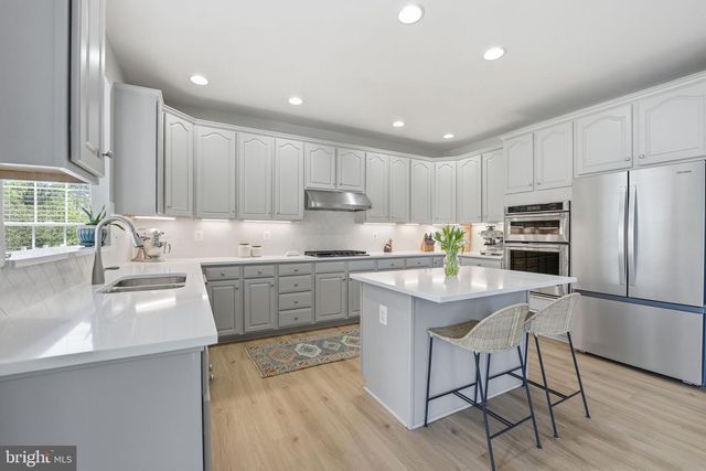 15137 GOLF VIEW DR, Haymarket, VA 20169