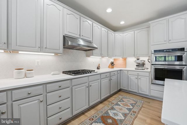 15137 GOLF VIEW DR, Haymarket, VA 20169