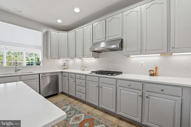15137 GOLF VIEW DR, Haymarket, VA 20169