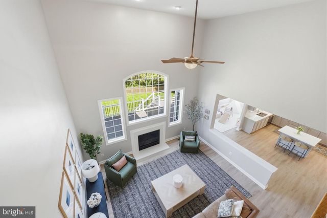 15137 GOLF VIEW DR, Haymarket, VA 20169