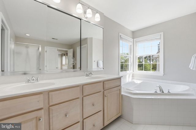 15137 GOLF VIEW DR, Haymarket, VA 20169