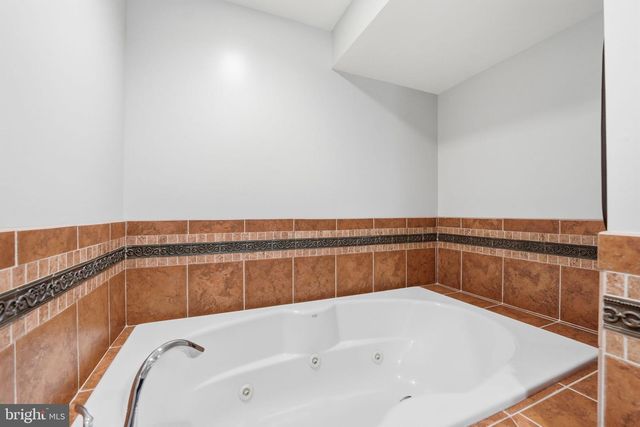 15137 GOLF VIEW DR, Haymarket, VA 20169