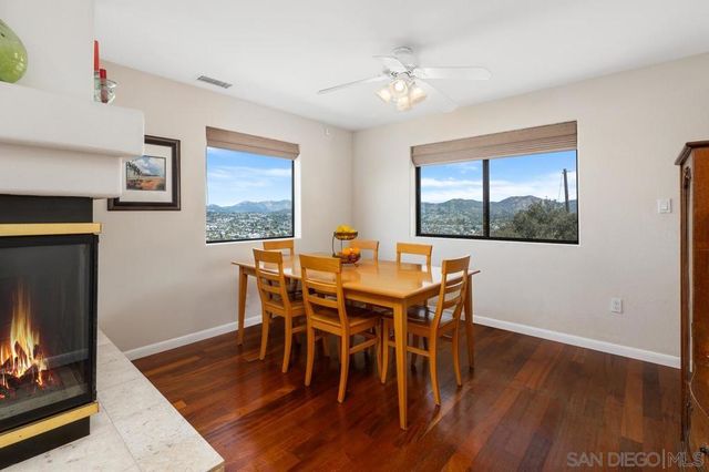 1216 Merritt Dr, El Cajon, CA 92020