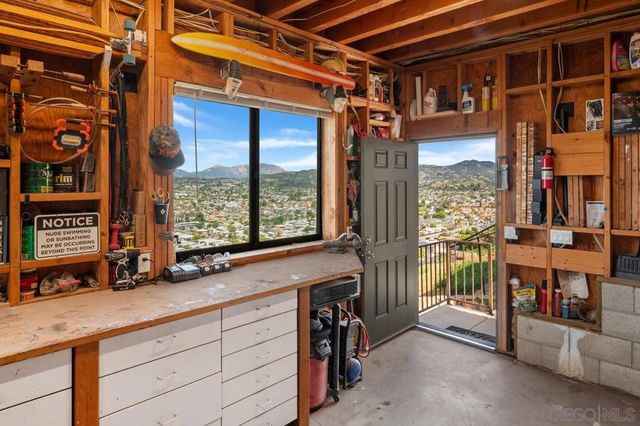 1216 Merritt Dr, El Cajon, CA 92020