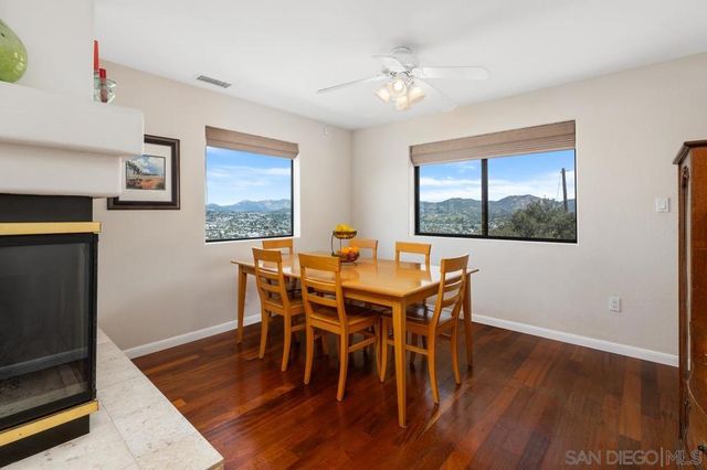 1216 Merritt Dr, El Cajon, CA 92020