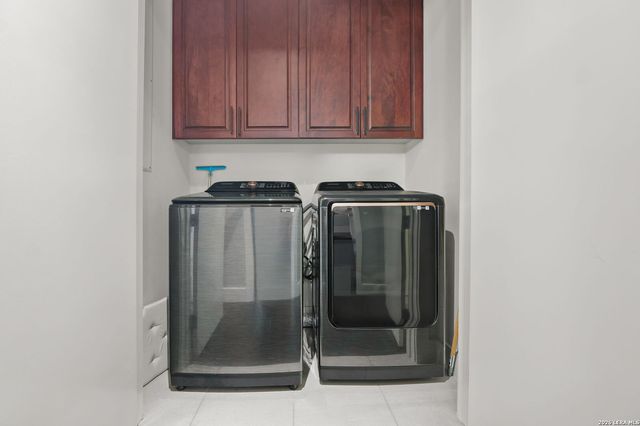 610 E Market St Unit 2605, San Antonio, TX 78205