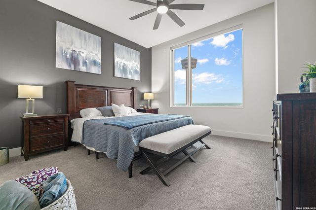 610 E Market St Unit 2605, San Antonio, TX 78205