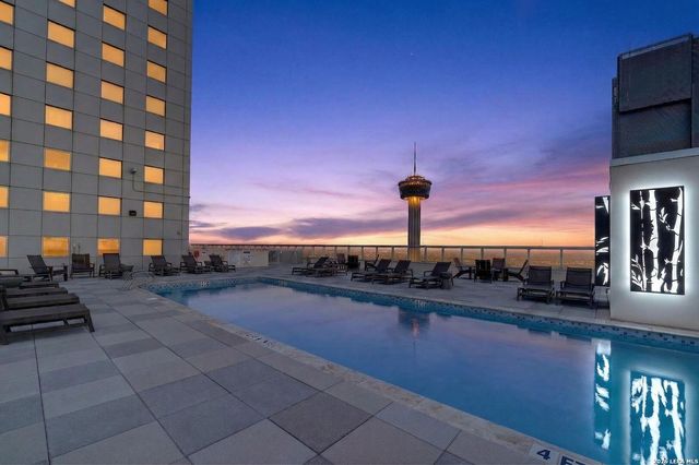 610 E Market St Unit 2605, San Antonio, TX 78205