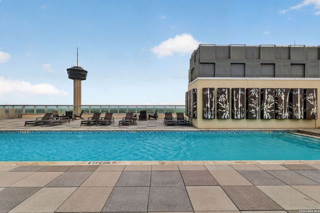 610 E Market St Unit 2605, San Antonio, TX 78205