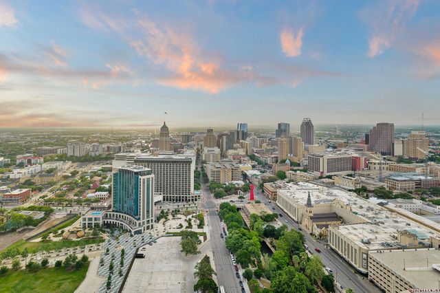610 E Market St Unit 2605, San Antonio, TX 78205