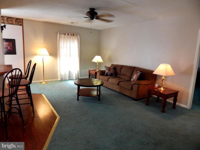 2553 WARM SPRINGS RD, Shenandoah Junction, WV 25442