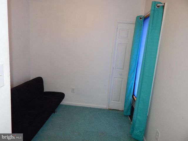 2553 WARM SPRINGS RD, Shenandoah Junction, WV 25442
