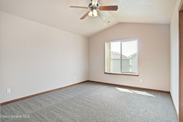 7833 N HILLIARD CT, Coeur D'alene, ID 83815