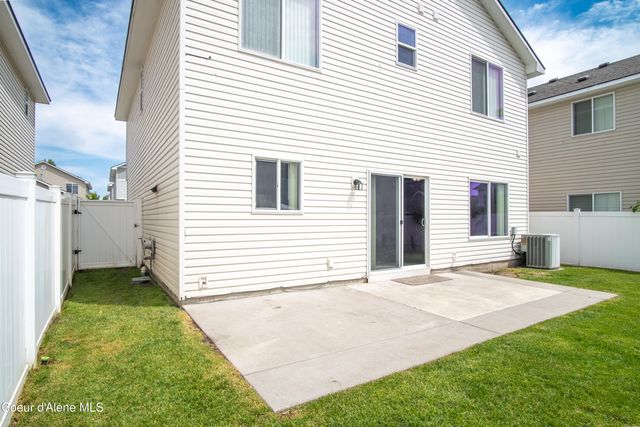 7833 N HILLIARD CT, Coeur D'alene, ID 83815