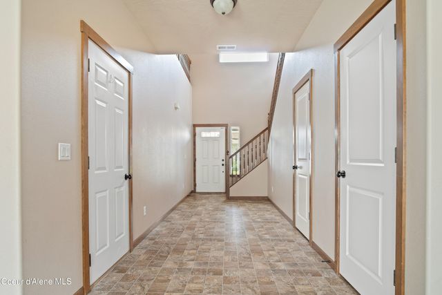 7833 N HILLIARD CT, Coeur D'alene, ID 83815