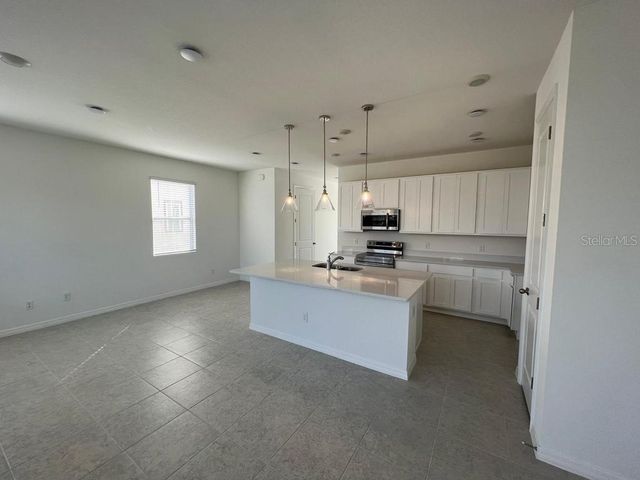 828 LONGBOAT DRIVE, Davenport, FL 33896