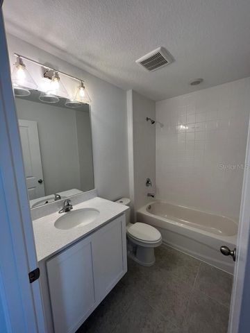 828 LONGBOAT DRIVE, Davenport, FL 33896
