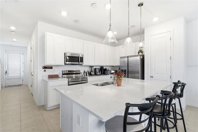 828 LONGBOAT DRIVE, Davenport, FL 33896