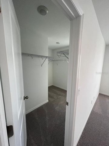828 LONGBOAT DRIVE, Davenport, FL 33896