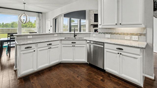 4634 Red Fox Circle, Baytown, TX 77523