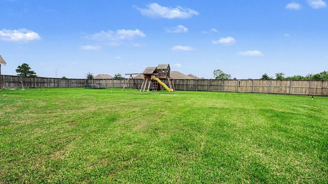 4634 Red Fox Circle, Baytown, TX 77523