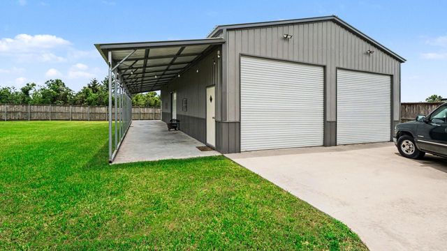 4634 Red Fox Circle, Baytown, TX 77523