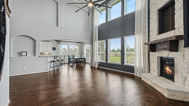 4634 Red Fox Circle, Baytown, TX 77523