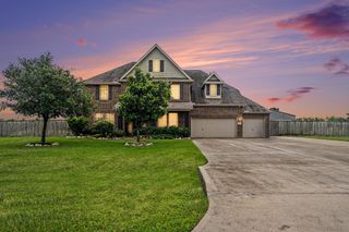 4634 Red Fox Circle, Baytown, TX 77523