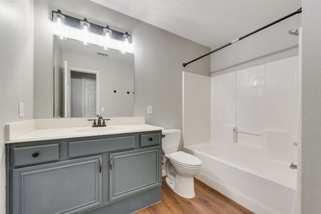 200 N Bending Oak Lane, Wylie, TX 75098