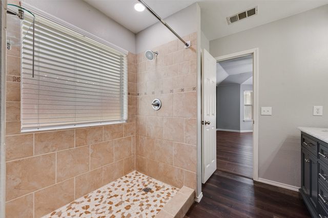 200 N Bending Oak Lane, Wylie, TX 75098
