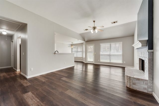 200 N Bending Oak Lane, Wylie, TX 75098
