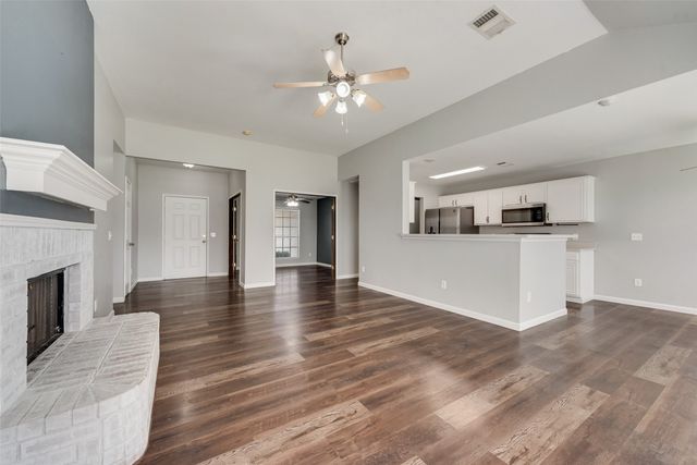 200 N Bending Oak Lane, Wylie, TX 75098